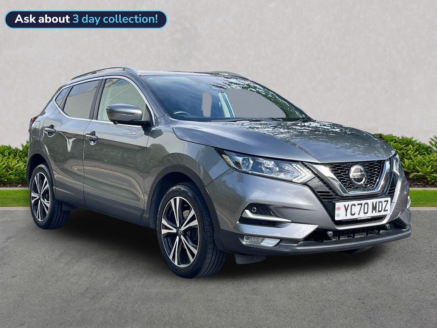 NISSAN QASHQAI HATCHBACK 1.3 Dig-T N-Connecta 5Dr [Glass Roof Pack]