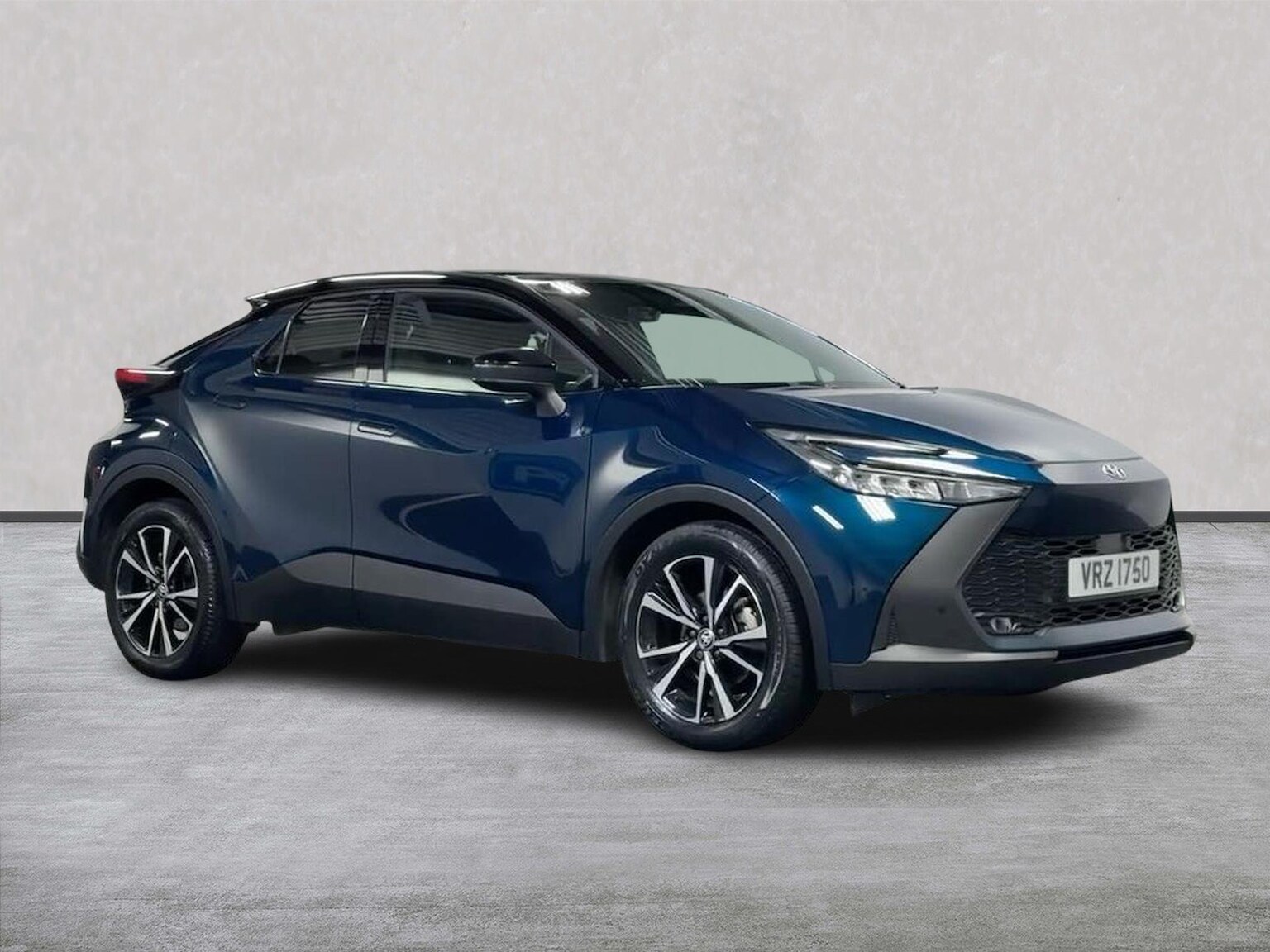 TOYOTA C-HR HATCHBACK 1.8 VVT-h Design SUV 5dr Petrol Hybrid CVT Euro 6 (s/s) (140 ps)