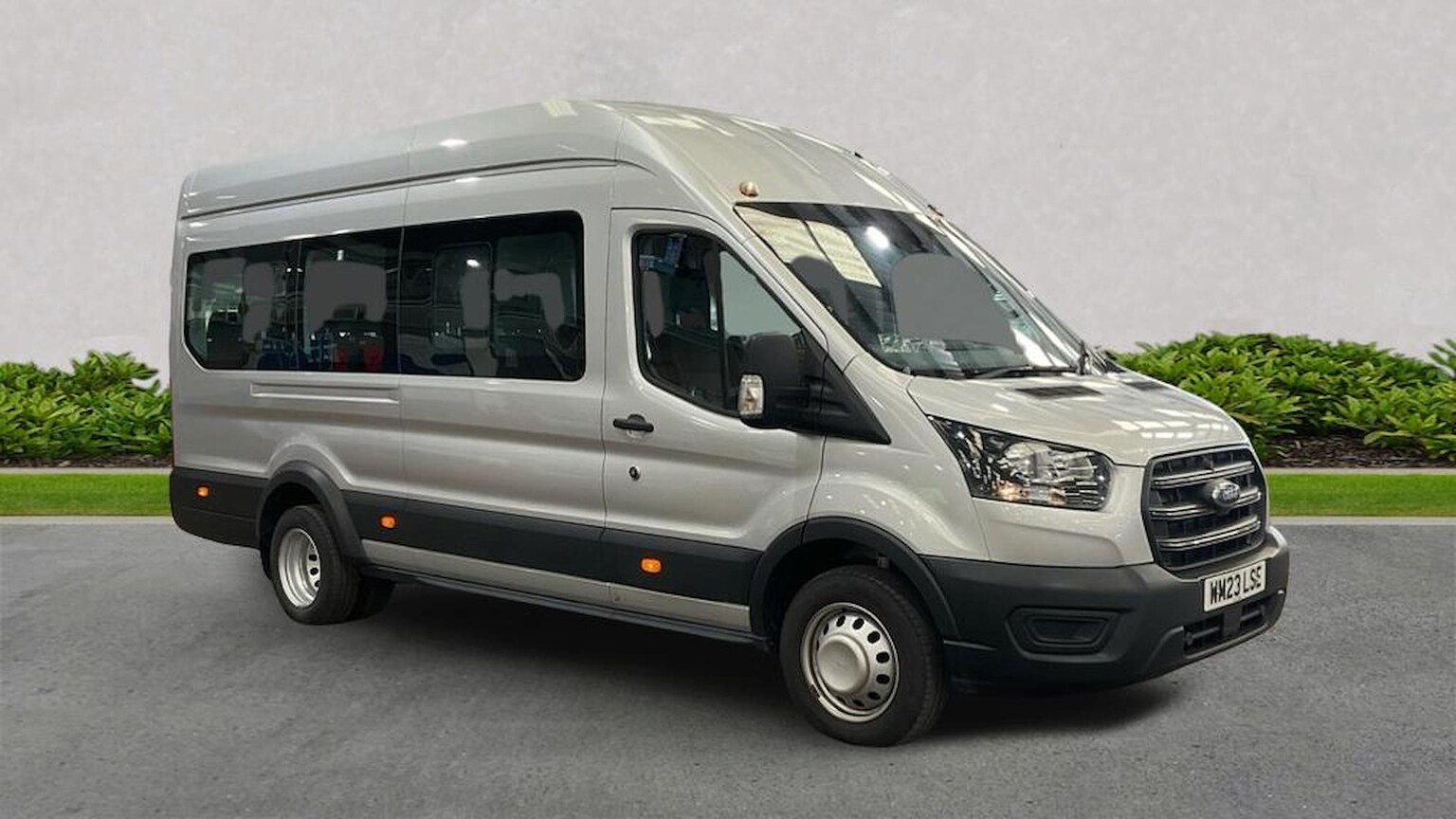 FORD TRANSIT 460 L4 MINIBUS DIESEL RWD 2.0 Ecoblue 165Ps H3 17 Seater Leader Auto