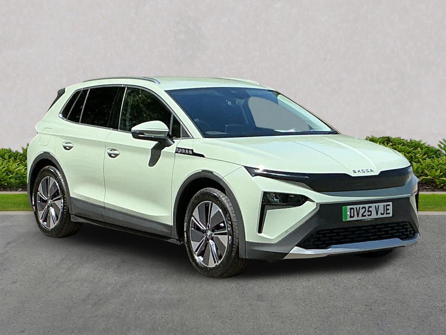 2025 SKODA ELROQ ESTATE 2025 82KWH 85 EDITION SUV 5DR ELECTRIC AUTO 286 PS STYLISH... photo