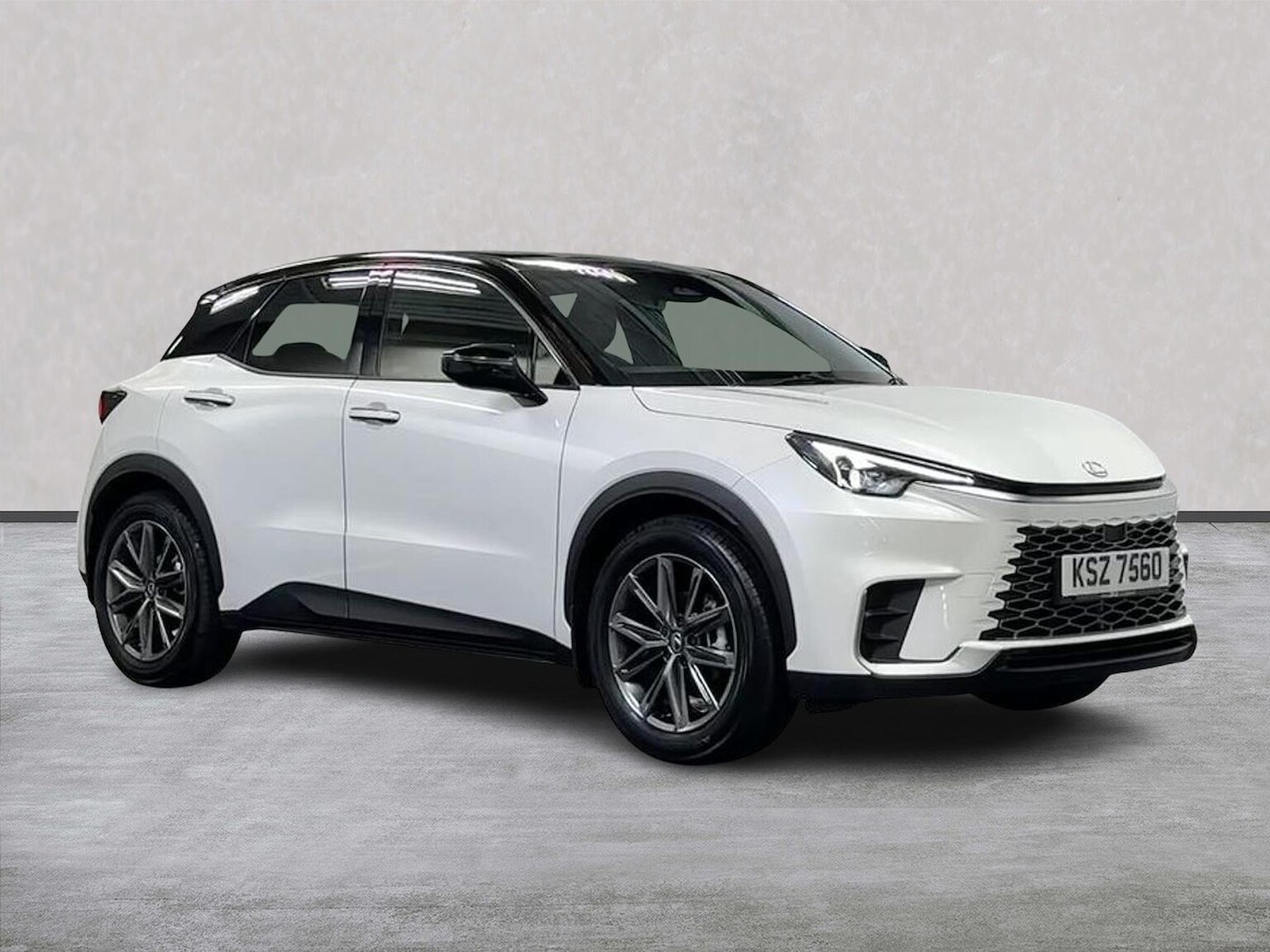 LEXUS LBX HATCHBACK 1.5 Vvt-Ie Premium Plus Suv 5Dr Petrol Hybrid E-Cvt Euro 6 (S/S) (136 Ps)