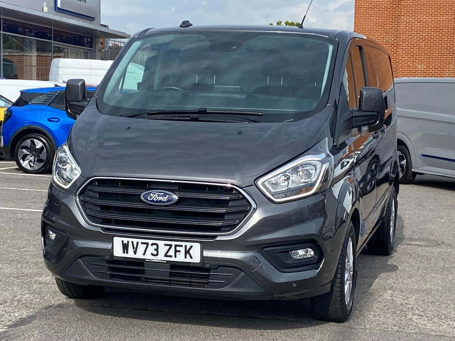 FORD TRANSIT CUSTOM 320 L1 DIESEL FWD 2.0 320 Ecoblue Limited Panel Van 5Dr Diesel Auto L1 H1 Euro 6 (170 Ps)