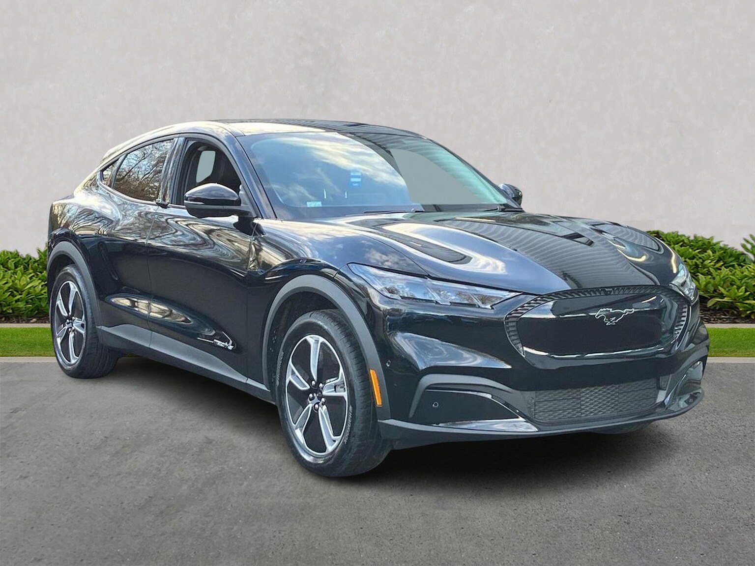 New In Stock FORD MUSTANG MACH-E 197Kw Select 72Kwh Rwd