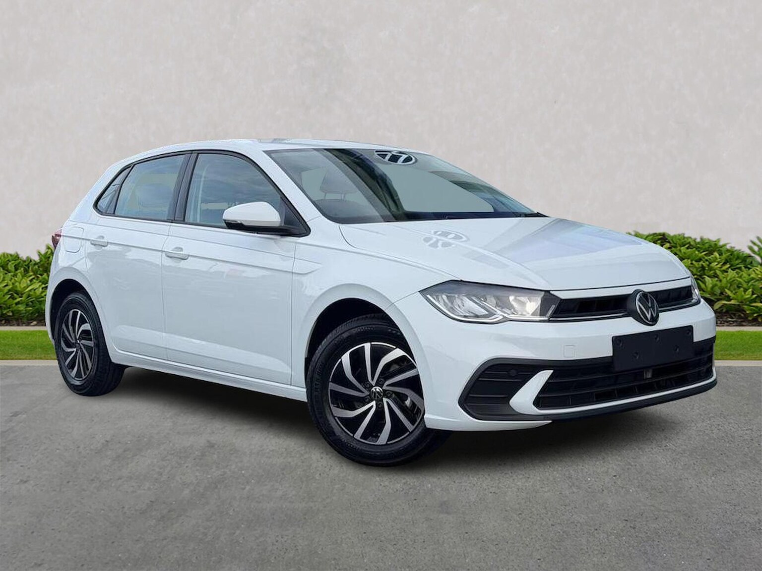 VOLKSWAGEN POLO HATCHBACK 1.0 Life 5Dr