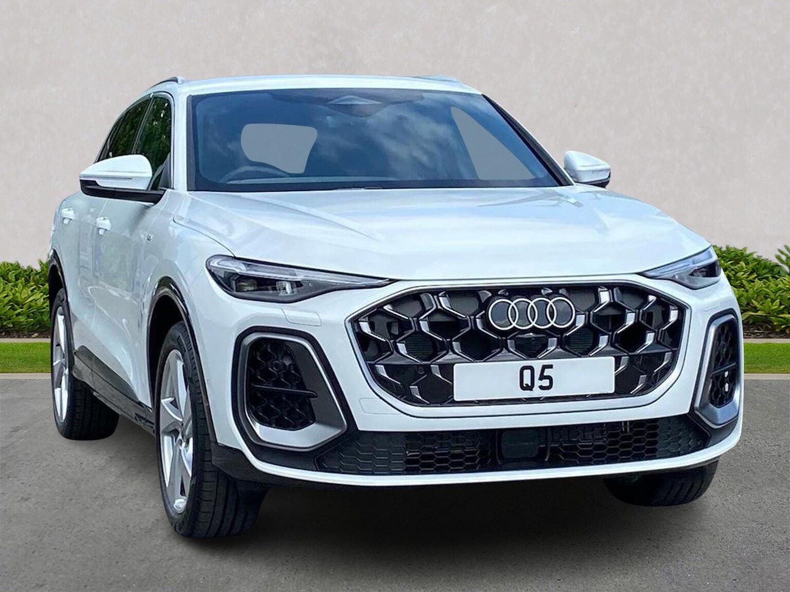 AUDI Q5 DIESEL ESTATE 2.0 Tdi Quattro S Line 5Dr S Tronic [Tech Pack] (12/2025  >)