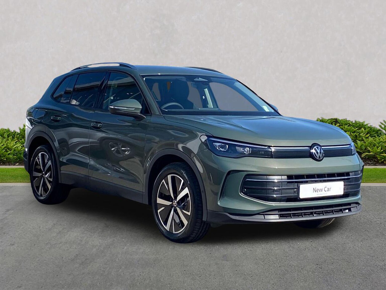 VOLKSWAGEN TIGUAN ESTATE 1.5 Etsi 150 Match 5Dr Dsg