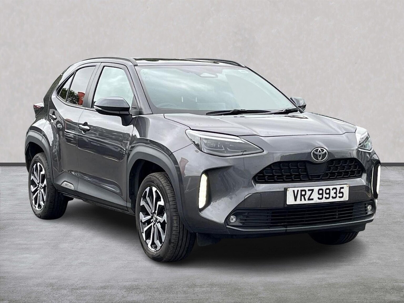 TOYOTA YARIS CROSS ESTATE 1.5 Hybrid Design 5Dr Cvt