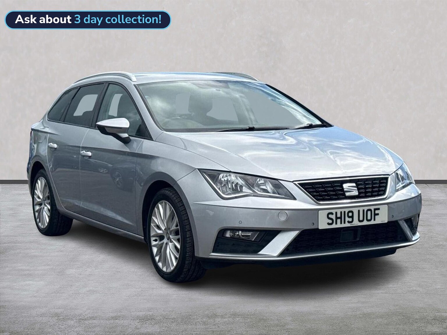 2019 seat leon diesel sport tourer 2019 1.6 tdi se dynamic st 5dr diesel manual euro 6 (s/s) (115 ps) eco diesel... photo