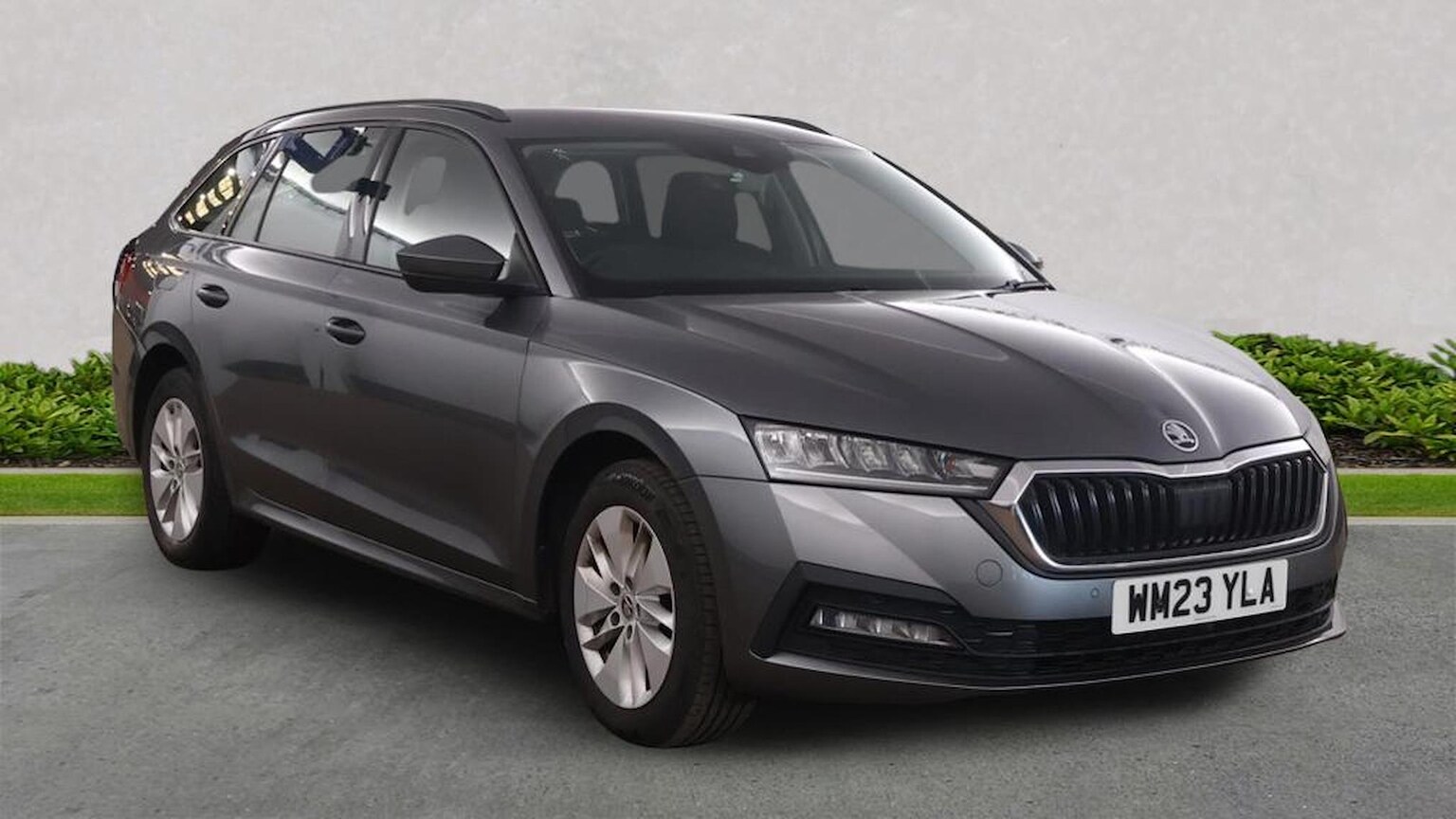 SKODA OCTAVIA DIESEL ESTATE 2.0 Tdi Se Technology 5Dr