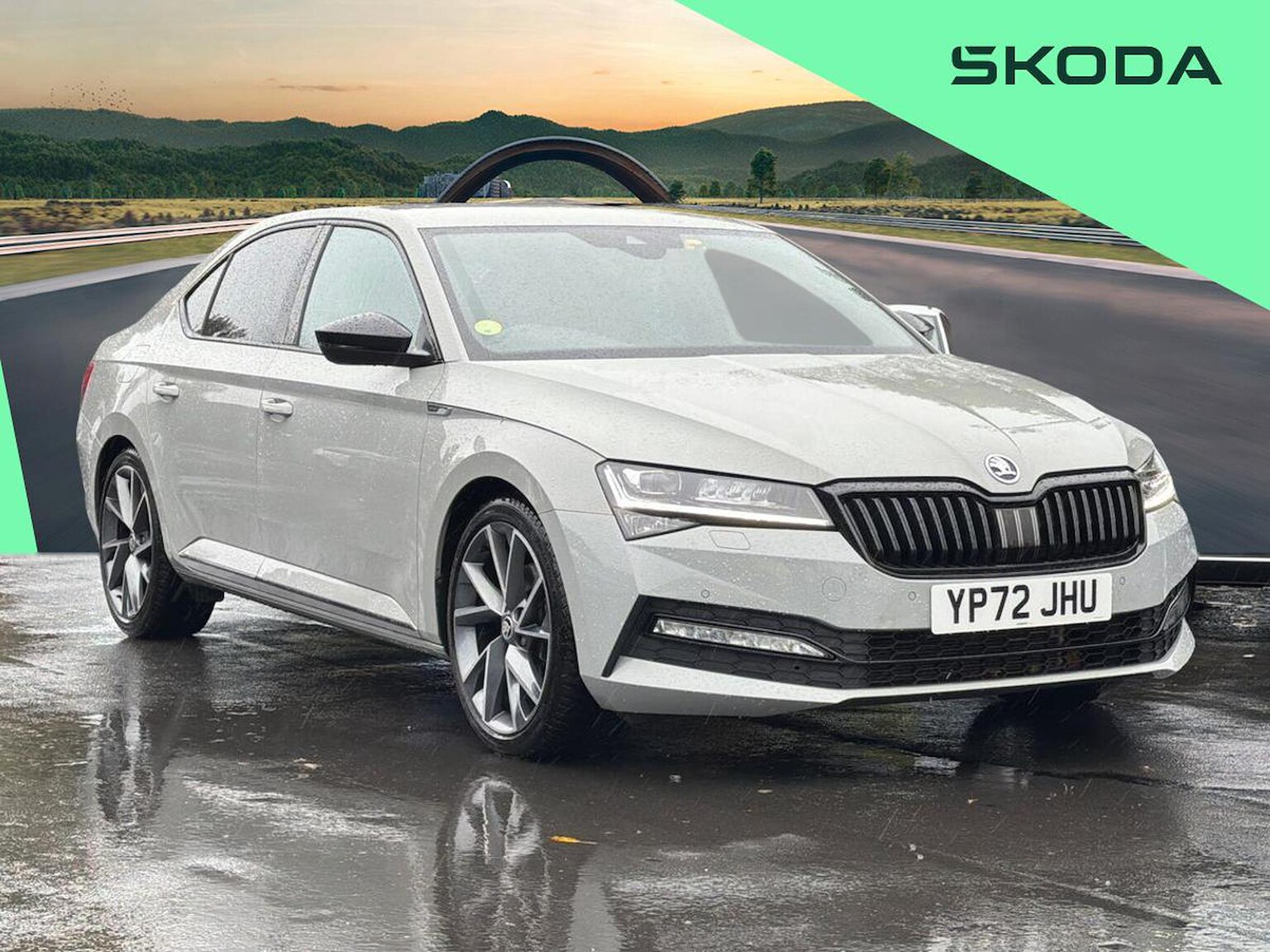 SKODA SUPERB DIESEL HATCHBACK 2.0 TDI SportLine Plus Hatchback 5dr Diesel DSG Euro 6 (s/s) (150 ps)