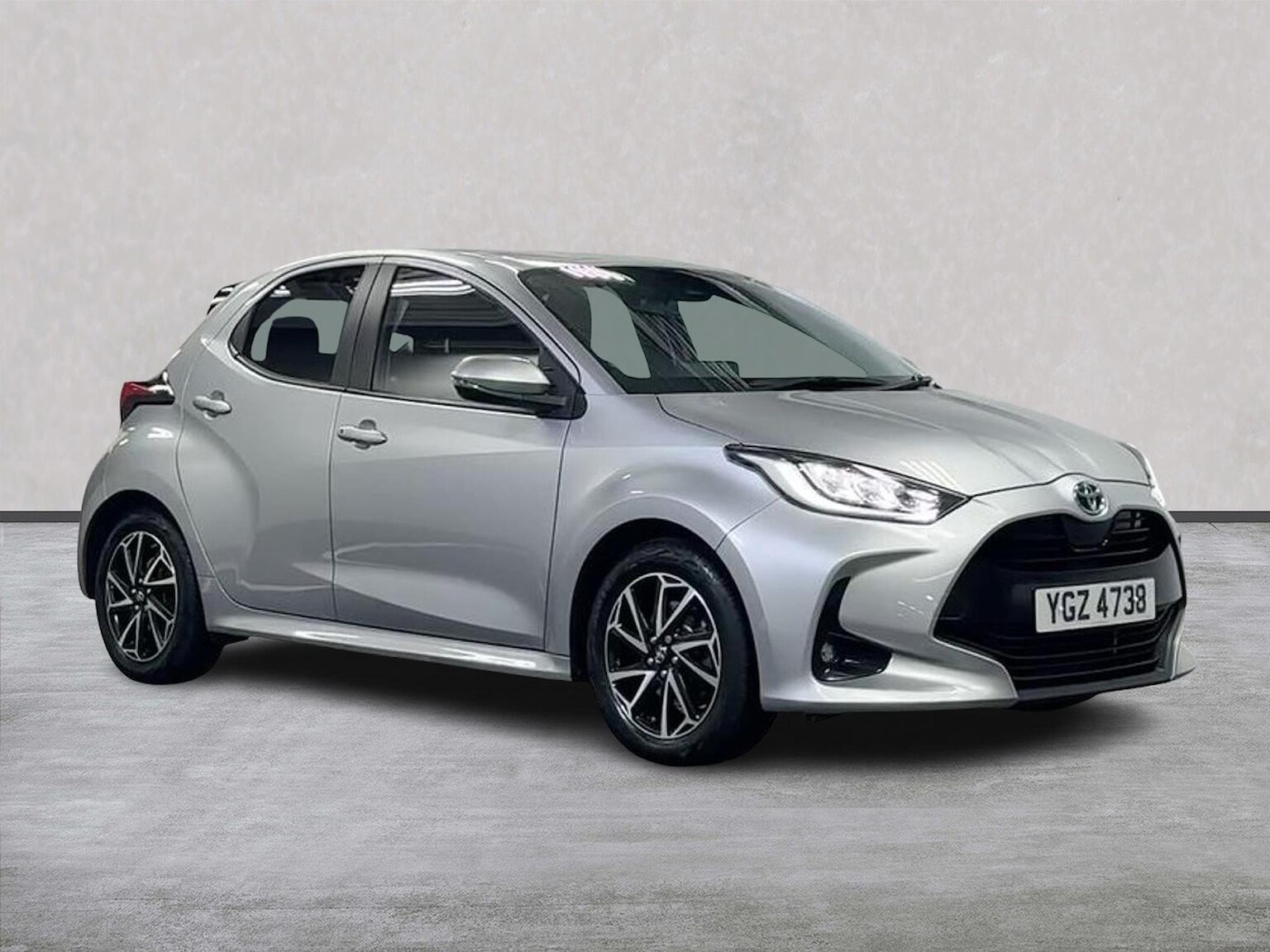 TOYOTA YARIS HATCHBACK 1.5 Vvt-H Design Hatchback 5Dr Petrol Hybrid E-Cvt Euro 6 (S/S) (116 Ps)