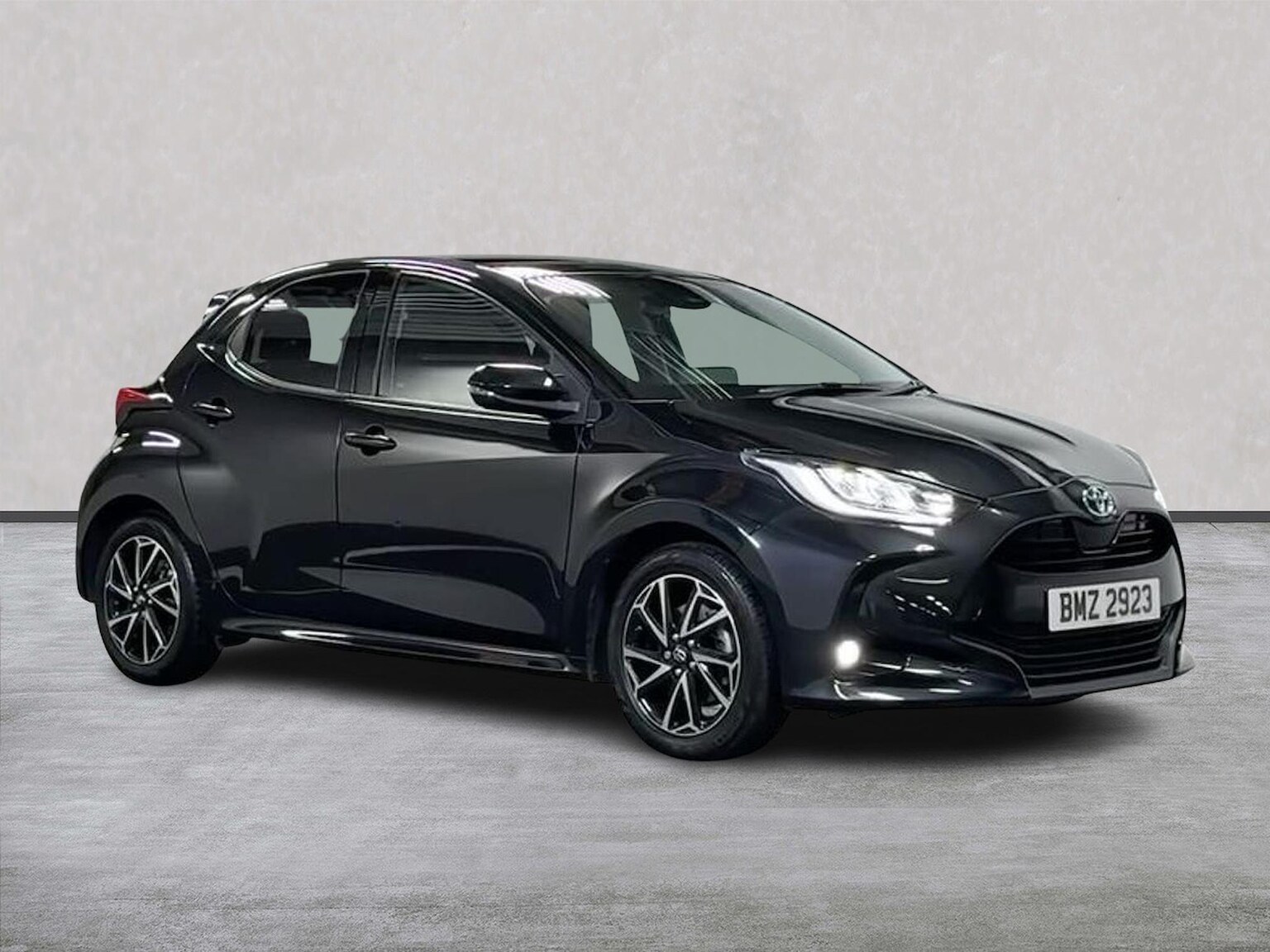 TOYOTA YARIS HATCHBACK 1.5 Vvt-H Design Hatchback 5Dr Petrol Hybrid E-Cvt Euro 6 (S/S) (116 Ps)