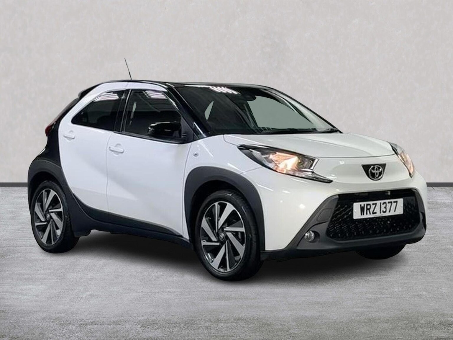 2024 TOYOTA AYGO X HATCHBACK 2024 1.0 VVT I EDGE HATCHBACK 5DR PETROL MANUAL EURO 6... photo