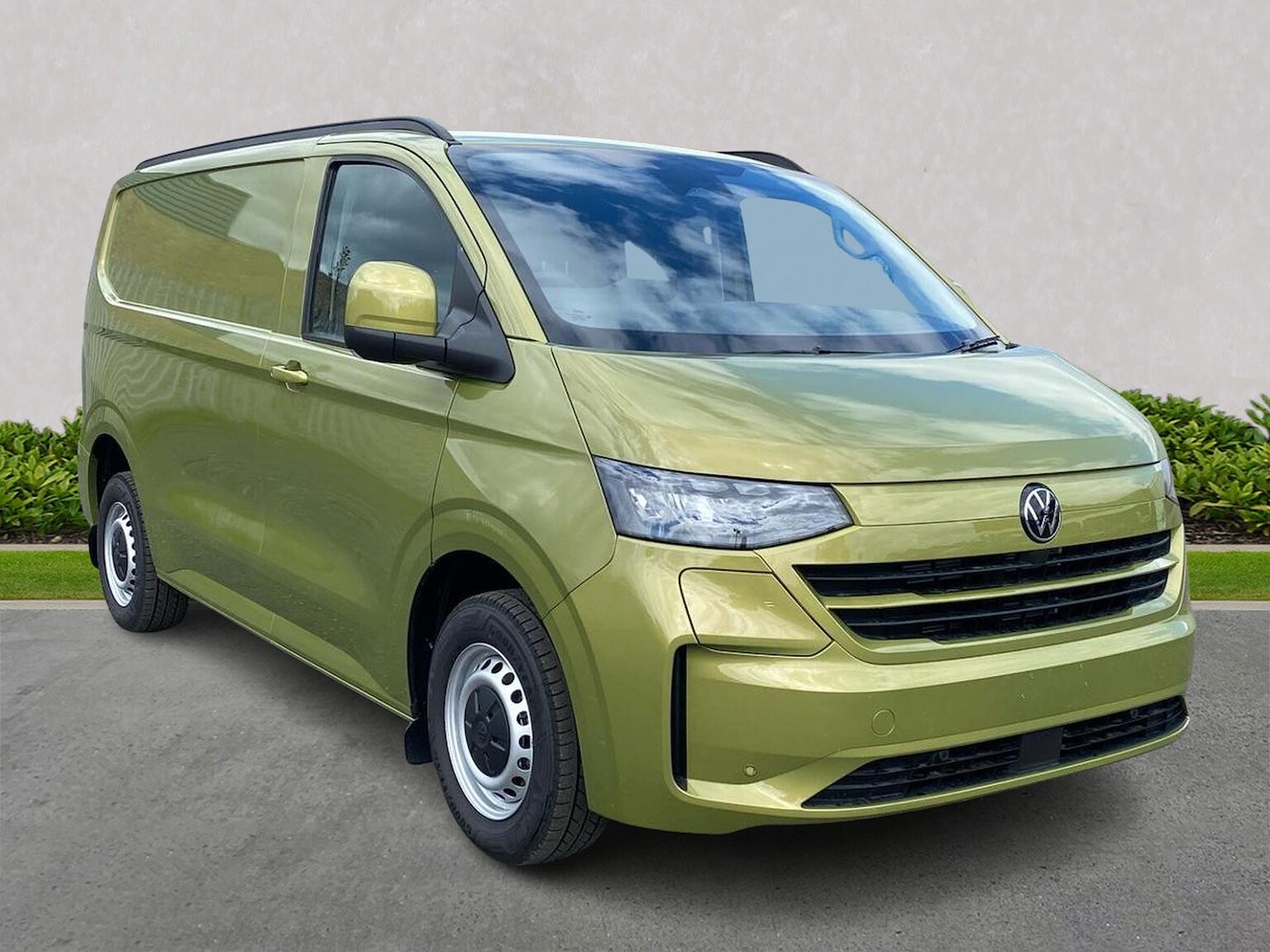 VOLKSWAGEN TRANSPORTER T32 SWB ELECTRIC 100Kw 70Kwh Commerce Plus Van Auto