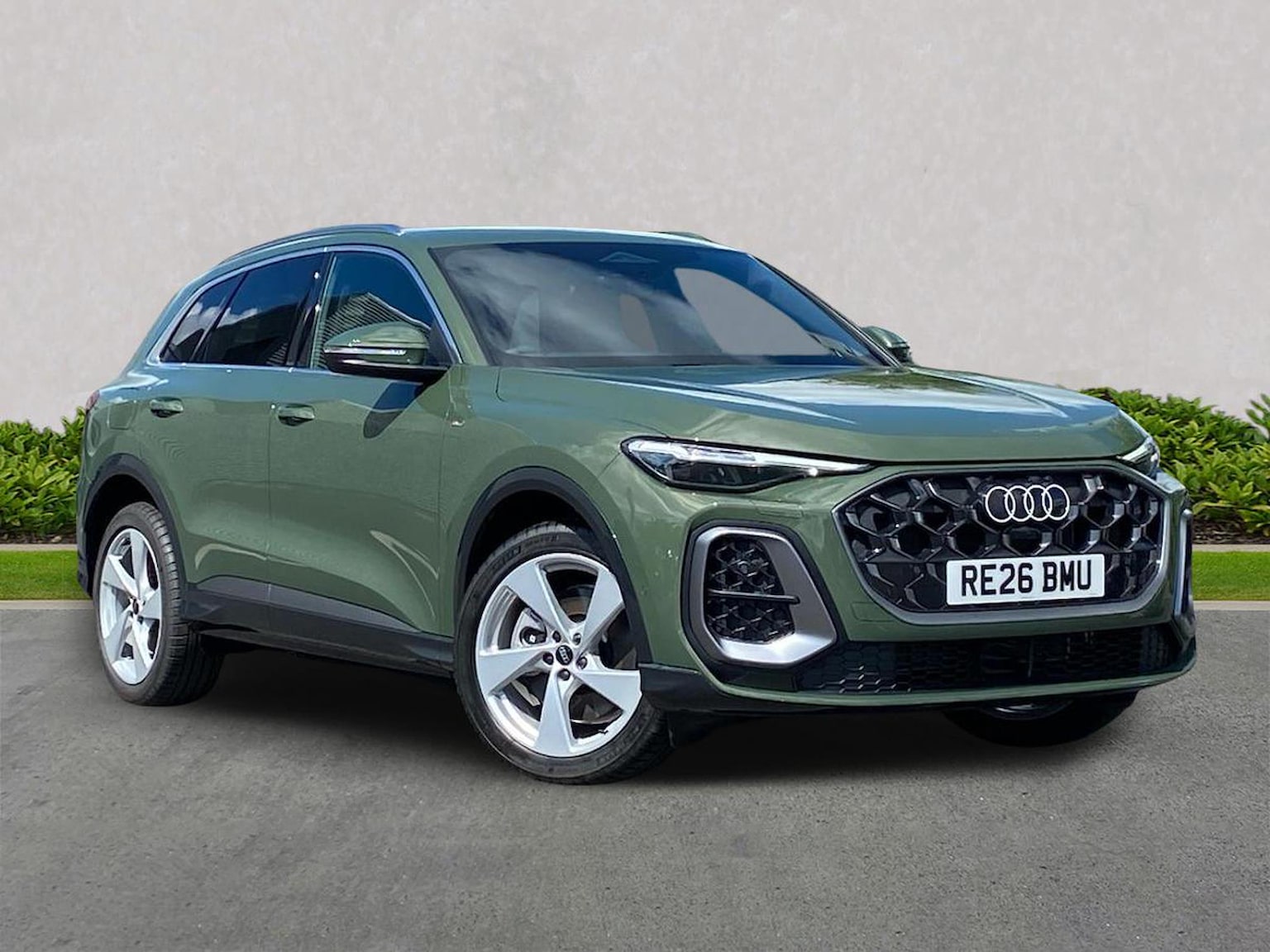 AUDI Q5 DIESEL ESTATE 2.0 Tdi Quattro S Line 5Dr S Tronic [Sound+Vision]