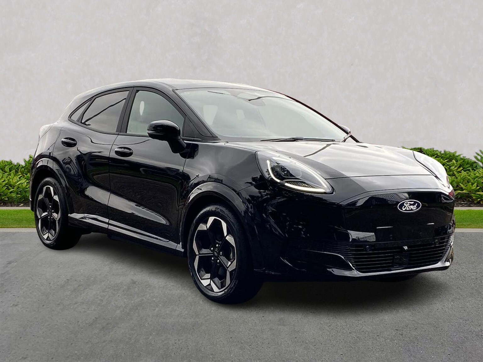 FORD PUMA GEN-E ELECTRIC HATCHBACK 124Kw Premium 47Kwh 5Dr Auto