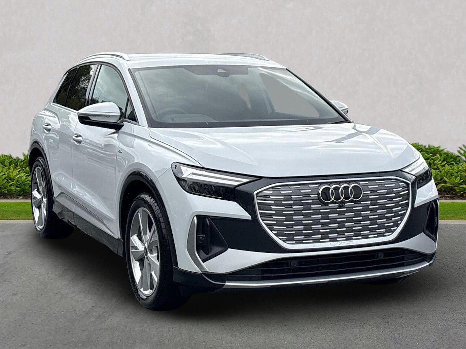 AUDI Q4 E-TRON ESTATE 210Kw 45 82Kwh S Line 5Dr Auto [Leather/Tech Pack] (09/2023  >)