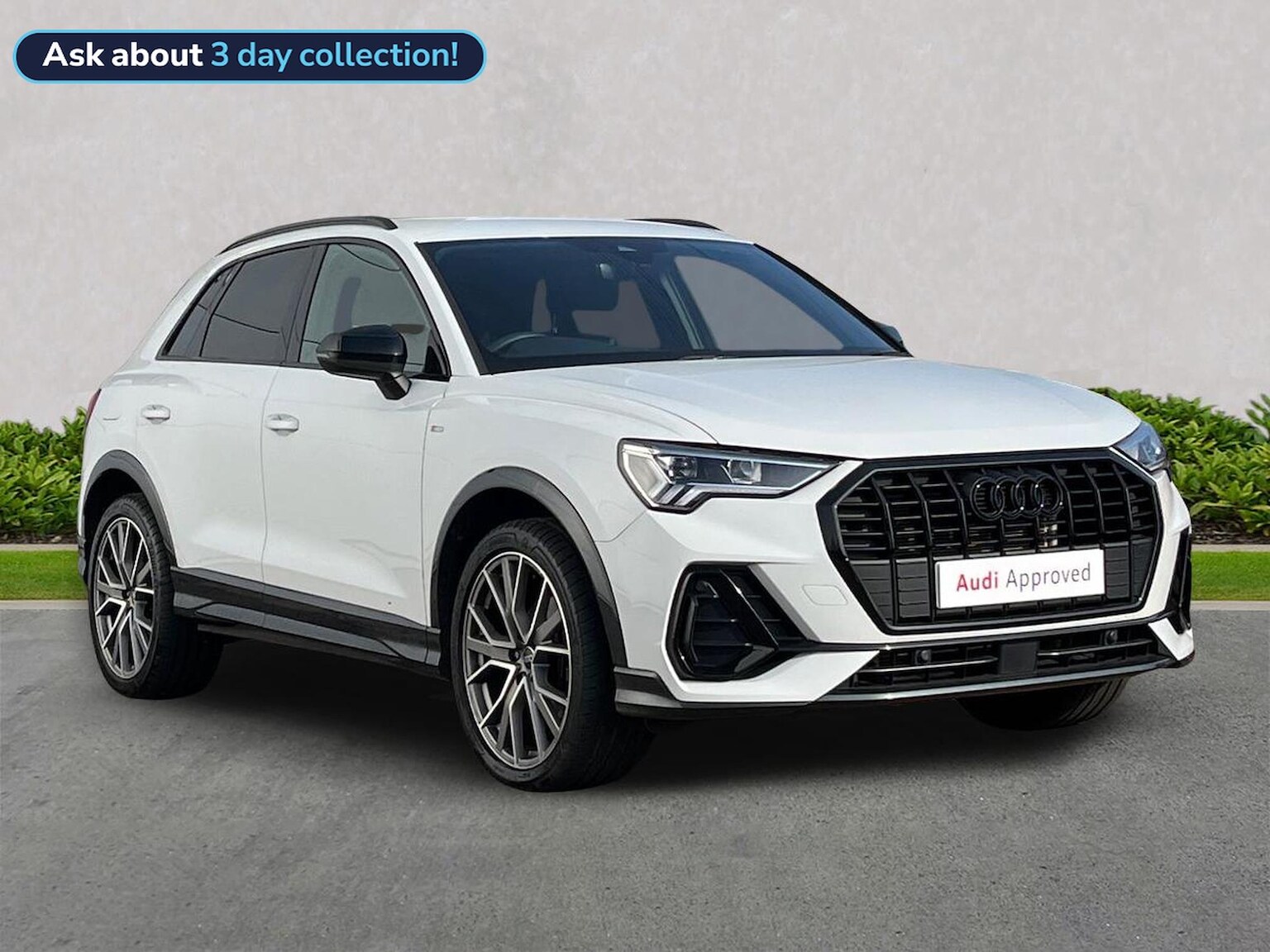 AUDI Q3 ESTATE 35 Tfsi Black Edition 5Dr [20" Alloy]