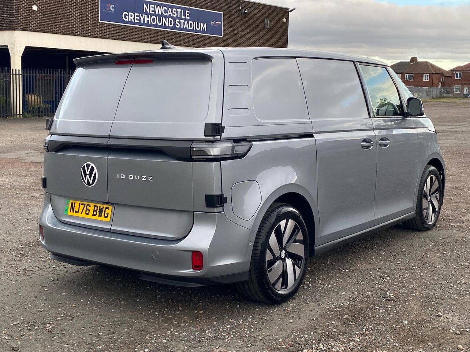 VOLKSWAGEN ID. BUZZ CARGO 210kW Commerce Plus 79kWh Auto