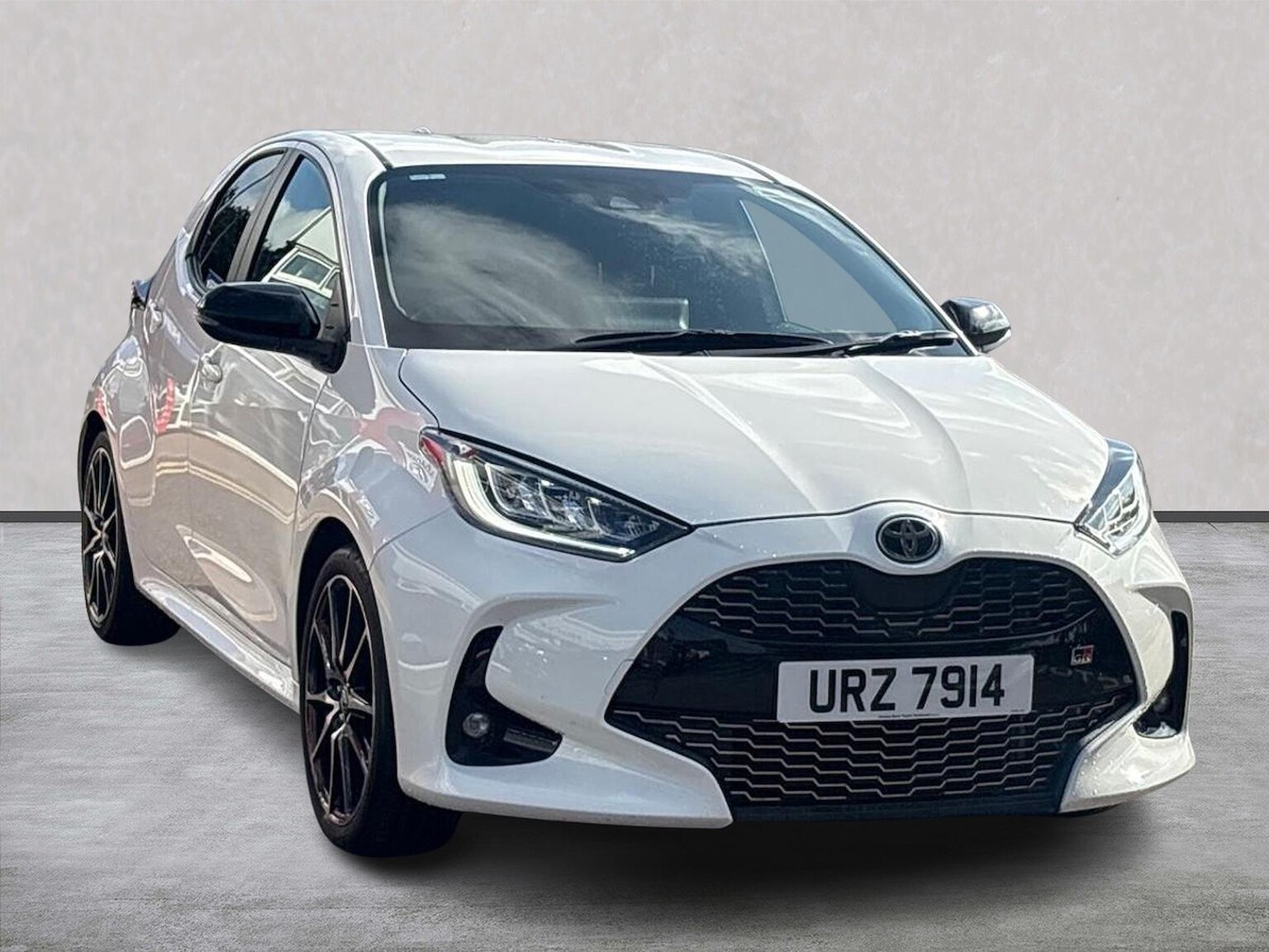 TOYOTA YARIS HATCHBACK 1.5 Hybrid Gr Sport 5Dr Cvt