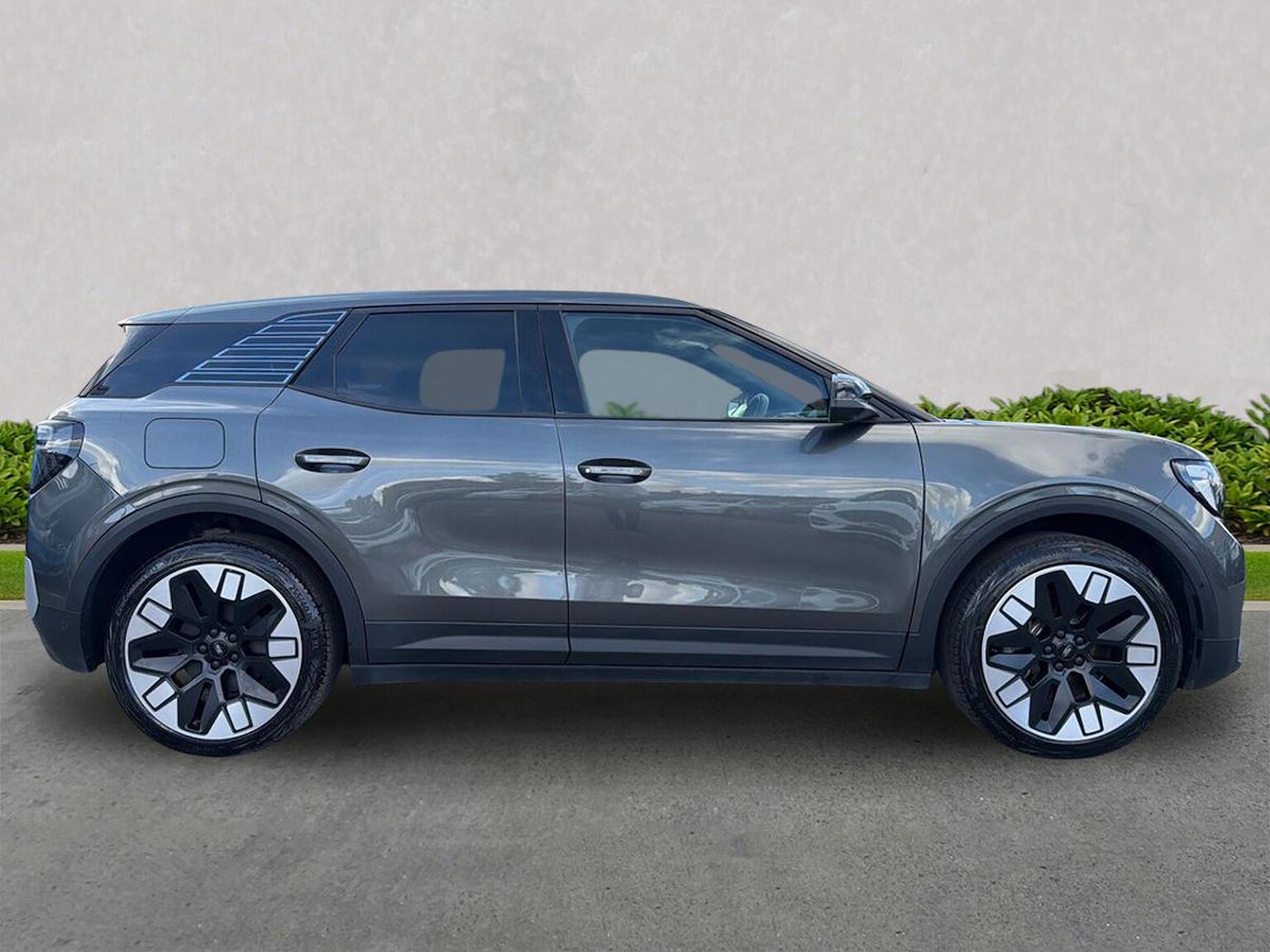FORD EXPLORER ELECTRIC ESTATE 250Kw Premium 79Kwh Awd 5Dr Auto [Driver Assist]