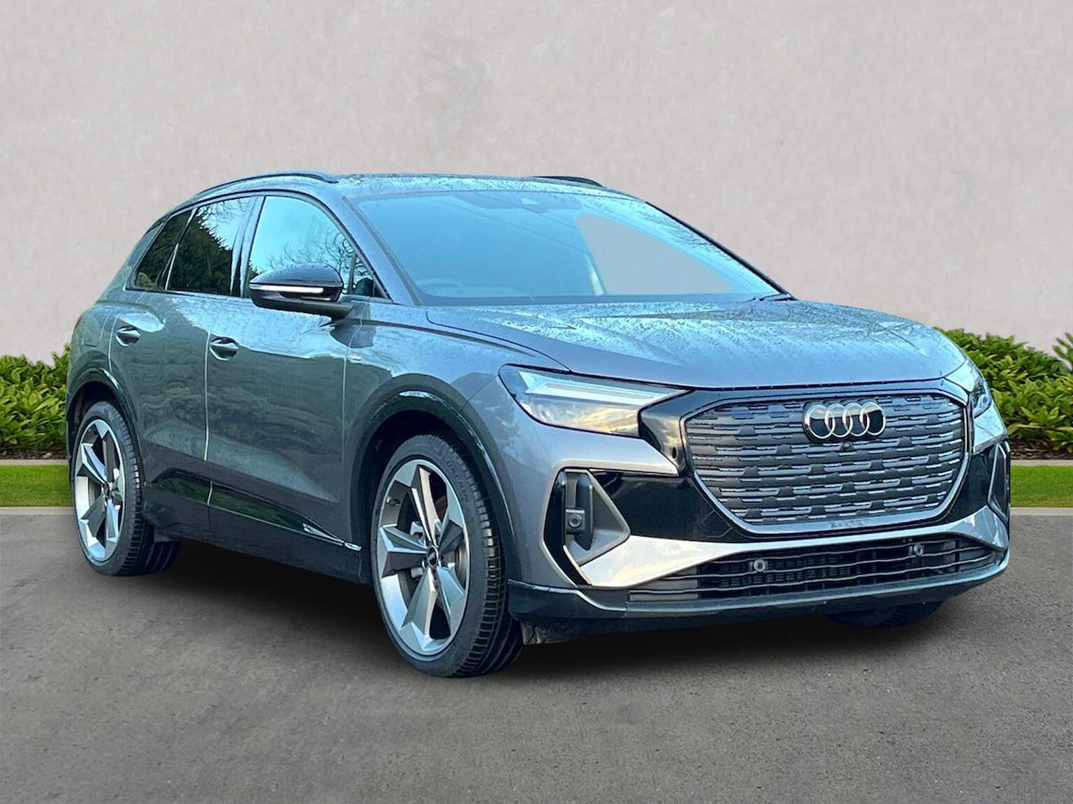 AUDI Q4 E-TRON ESTATE 210Kw 45 82Kwh Black Edition 5Dr Auto [Tech Pack] (09/2023  >)
