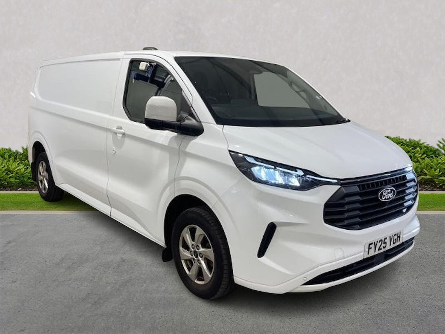 FORD TRANSIT CUSTOM 320 L2 DIESEL FWD 2.0 320 Ecoblue Limited Panel Van 5Dr Diesel Manual L2 H1 Euro 6 (S/S) (136 Ps)
