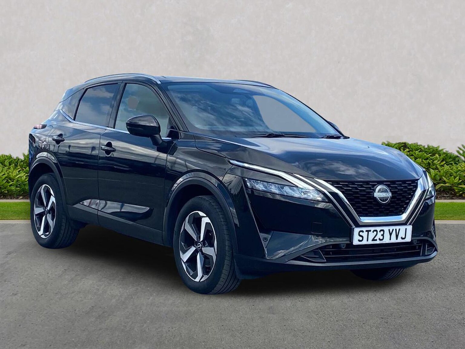 NISSAN QASHQAI HATCHBACK 1.3 Dig-T Mh N-Connecta [Glass Roof] 5Dr