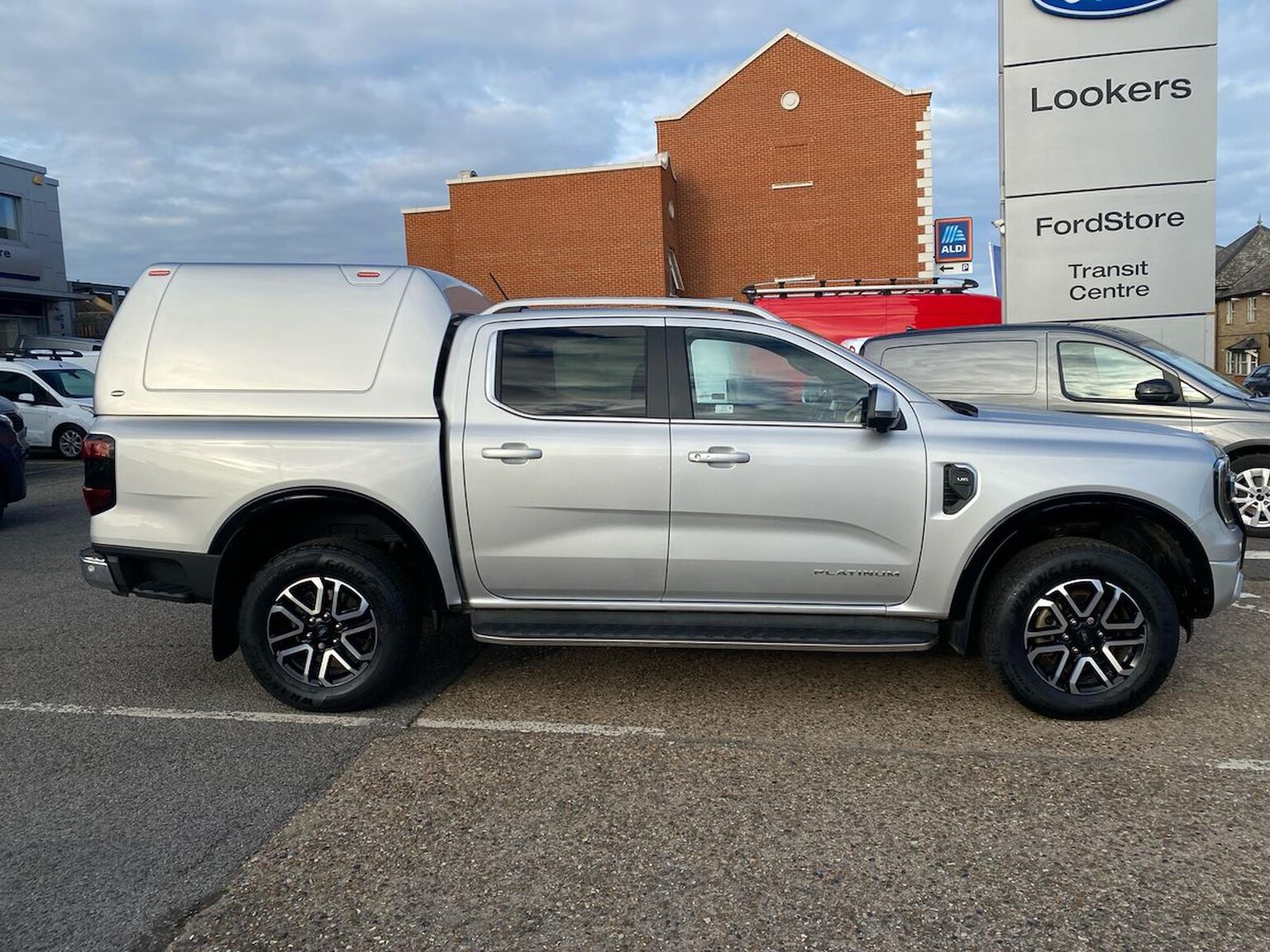 FORD RANGER DIESEL 3.0 Td V6 Ecoblue Platinum Pickup Double Cab 4Dr Diesel Auto 4Wd Euro 6 (S/S) (240 Ps)