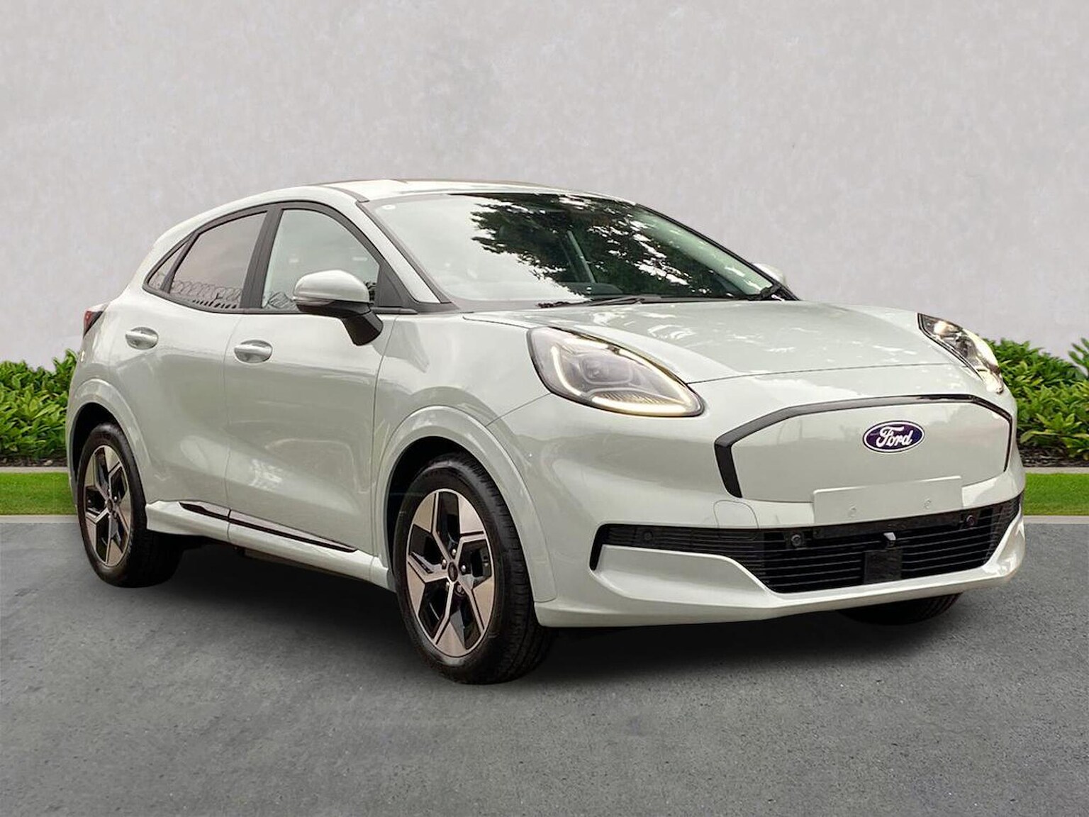 FORD PUMA GEN-E ELECTRIC HATCHBACK 124Kw Select 47Kwh 5Dr Auto