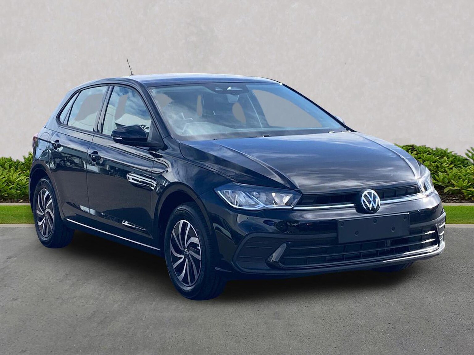 VOLKSWAGEN POLO HATCHBACK 1.0 Life 5Dr