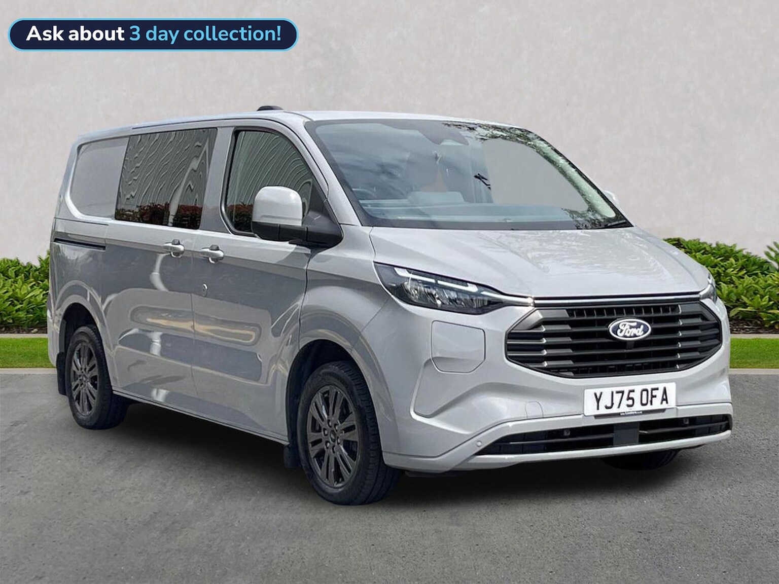 FORD TRANSIT CUSTOM 320 L1 PETROL FWD 2.5 PHEV 232ps H1 Van Limited Auto