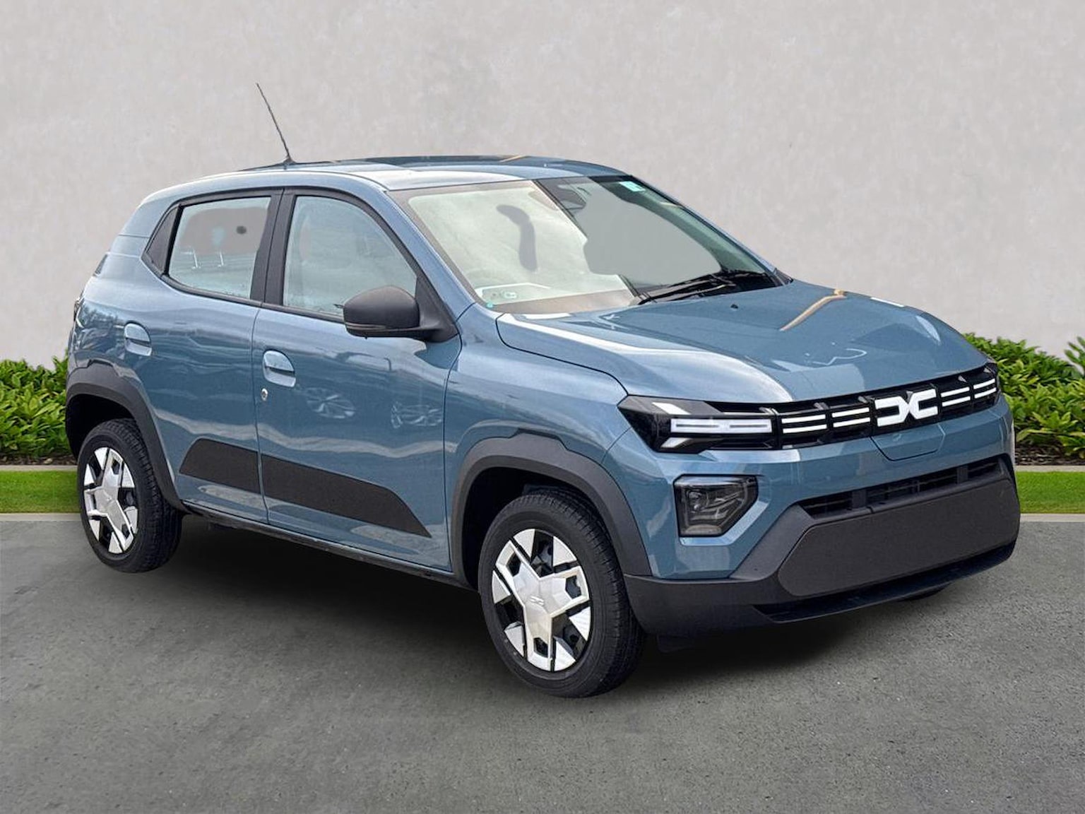 Nearly New DACIA SPRING 27Kwh Expression 45 33Kw 5Dr Auto 2025 ...