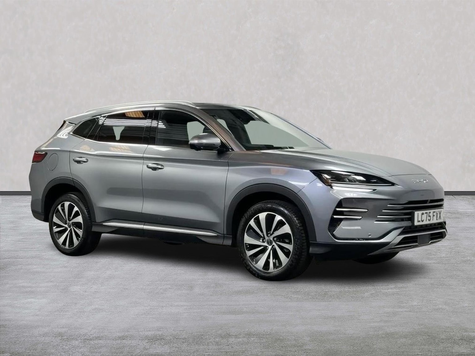2025 BYD SEAL U
