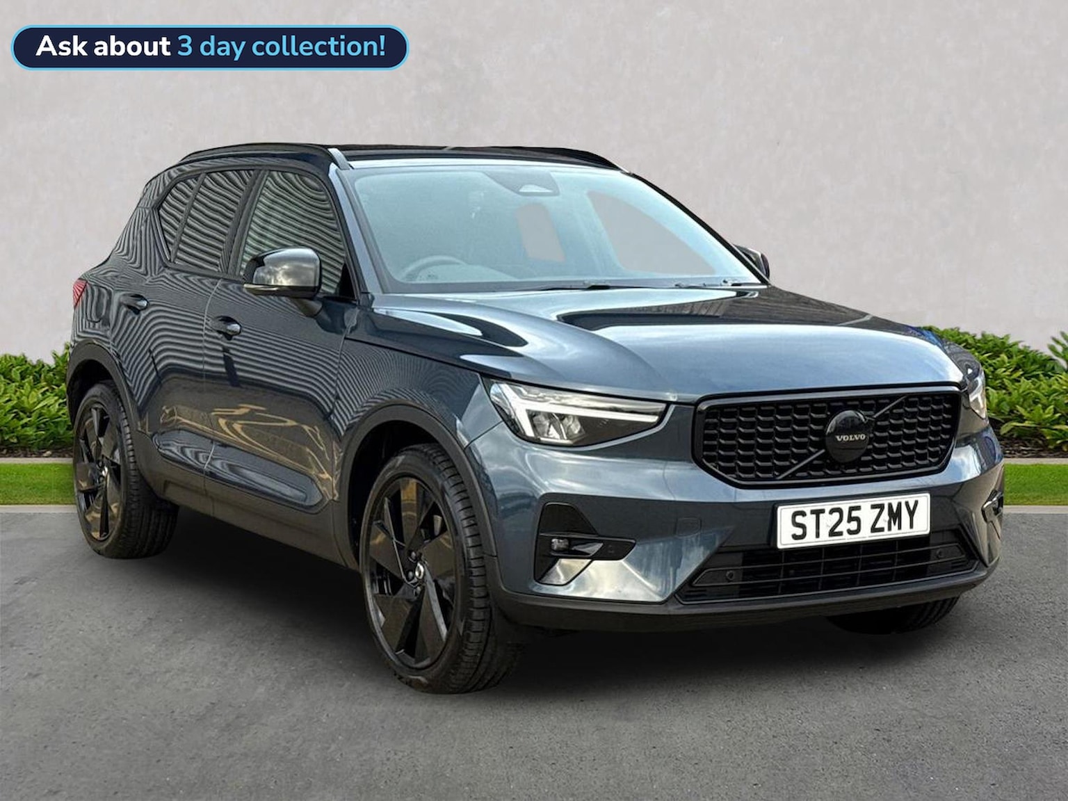 Nearly New VOLVO XC40 2.0 B4P Plus Black Edition 5Dr Auto 2026 ...