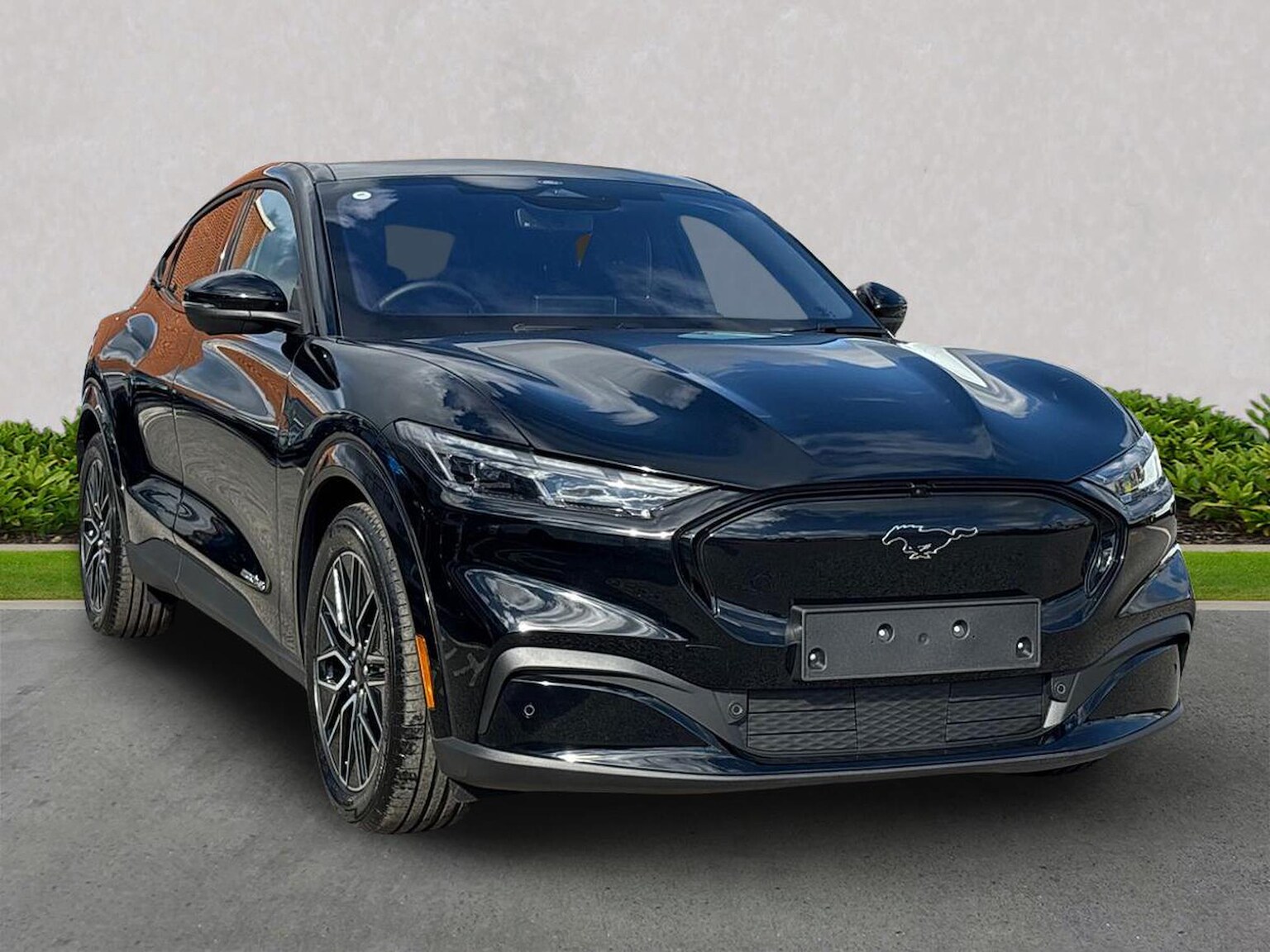 FORD MUSTANG MACH-E ESTATE 276Kw Premium 88Kwh Awd 5Dr Auto [Tech+]