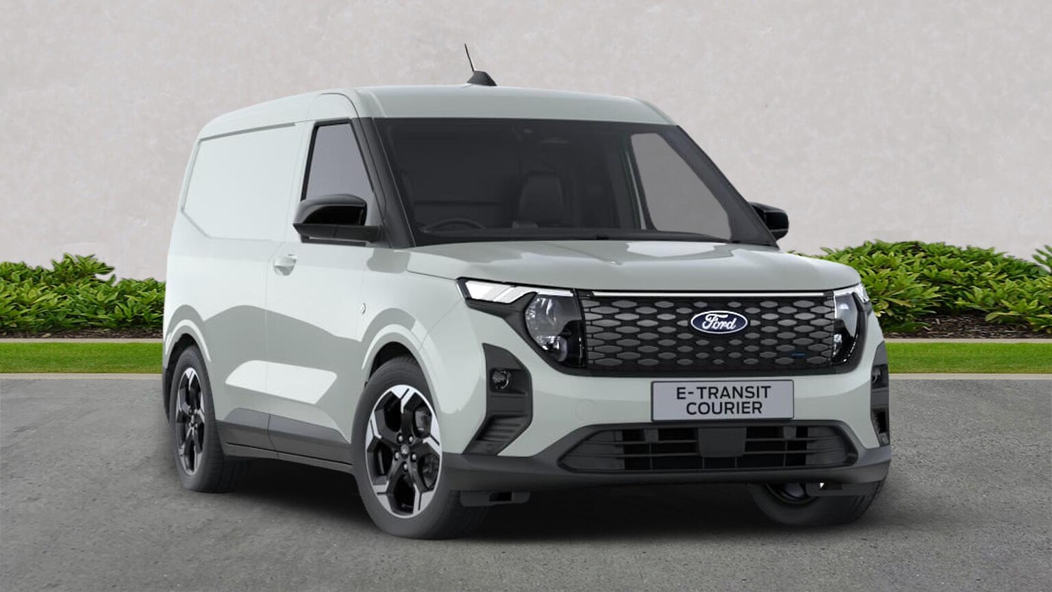 FORD E-TRANSIT COURIER 100Kw 46Kwh Limited Van Auto