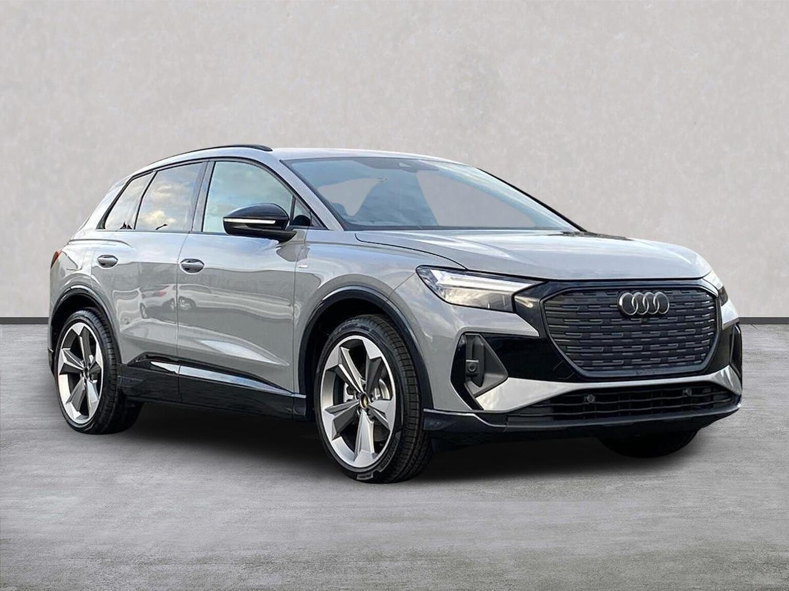AUDI Q4 E-TRON ESTATE 210Kw 45 82Kwh Black Edition 5Dr Auto [Tech Pack] (09/2023  >)