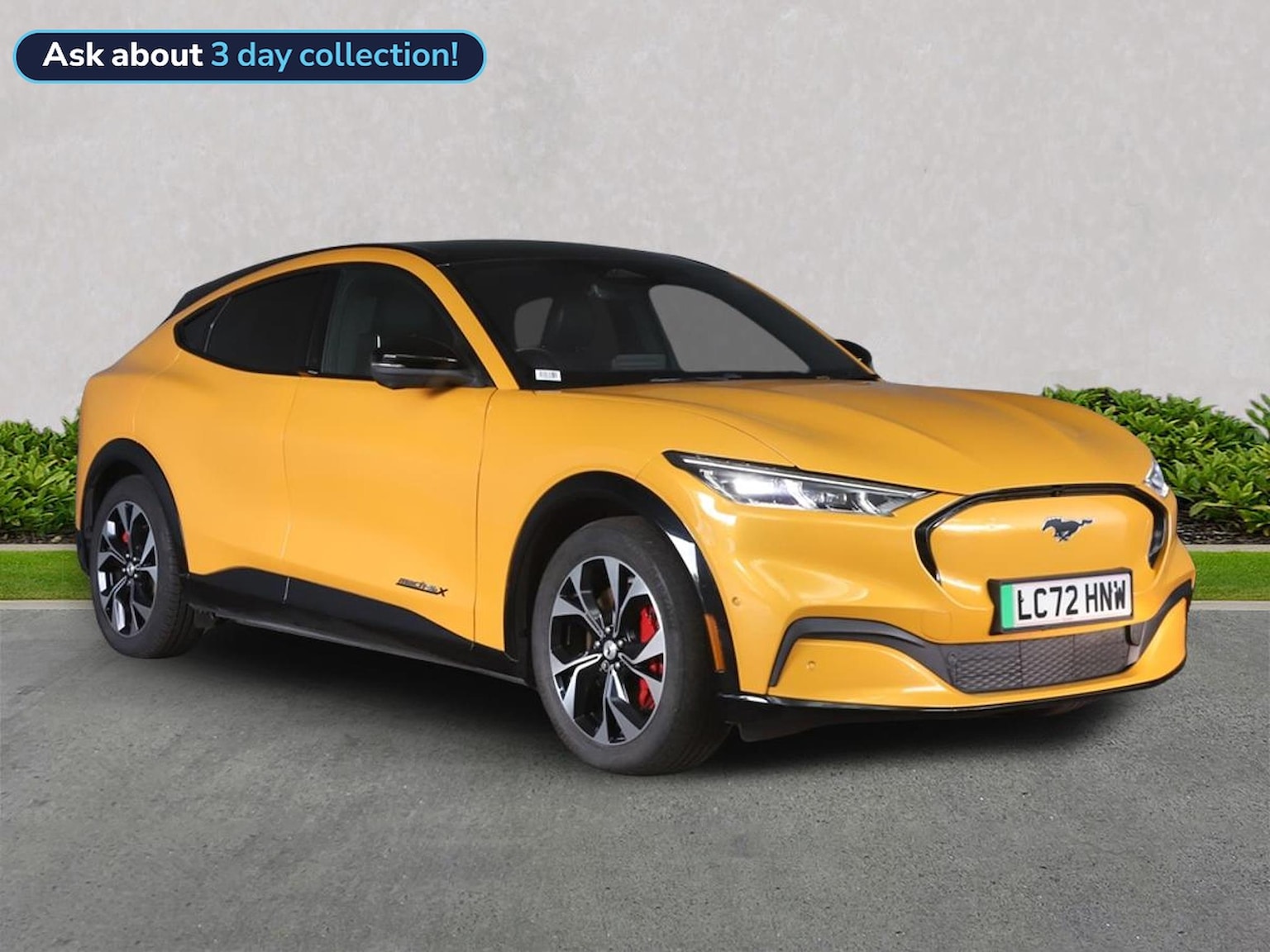 2022 Ford Mustang Mach-E