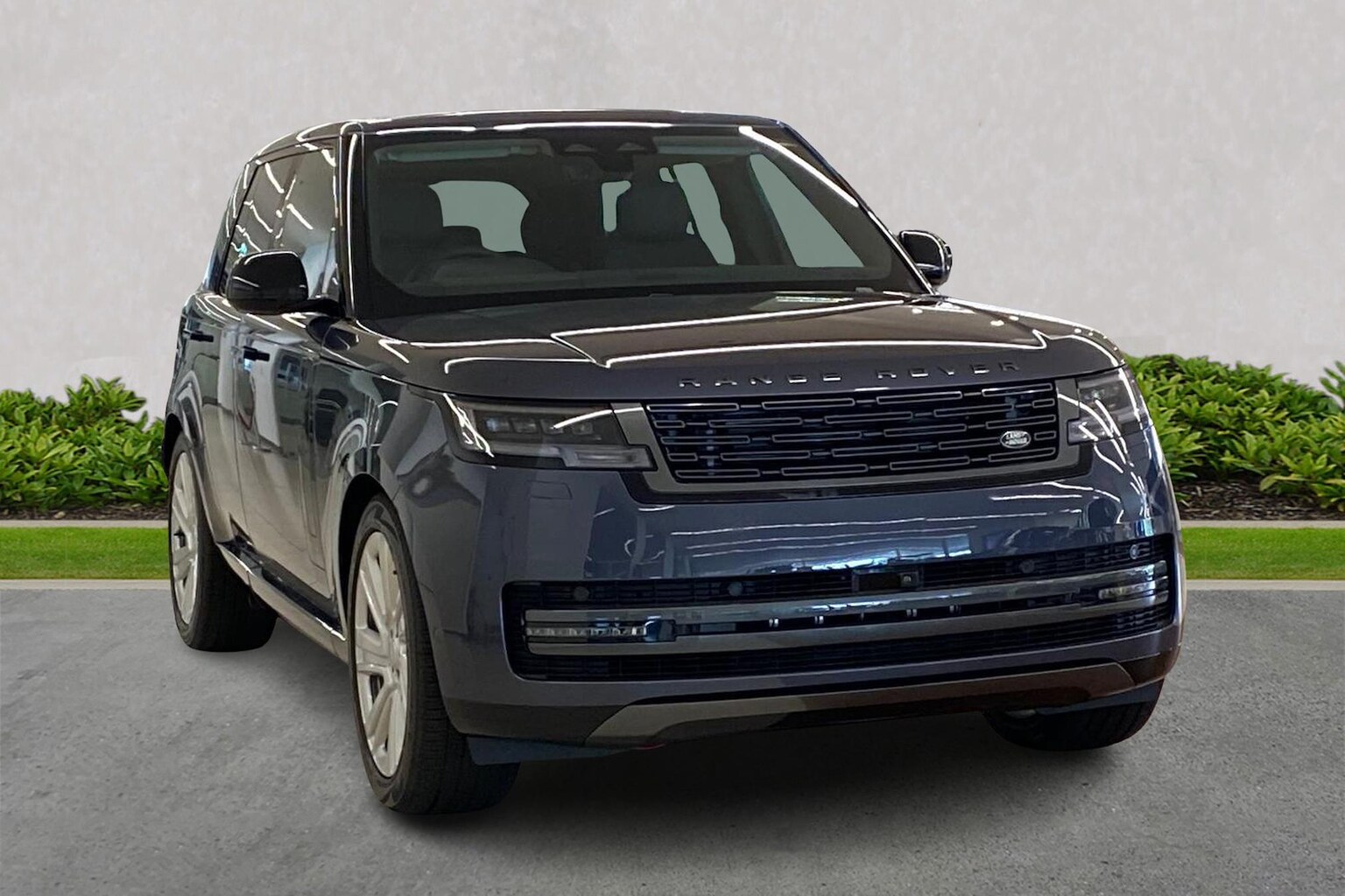 New In Stock LAND ROVER RANGE ROVER 3.0 P460E Se 4Dr Auto 2025 | Lookers