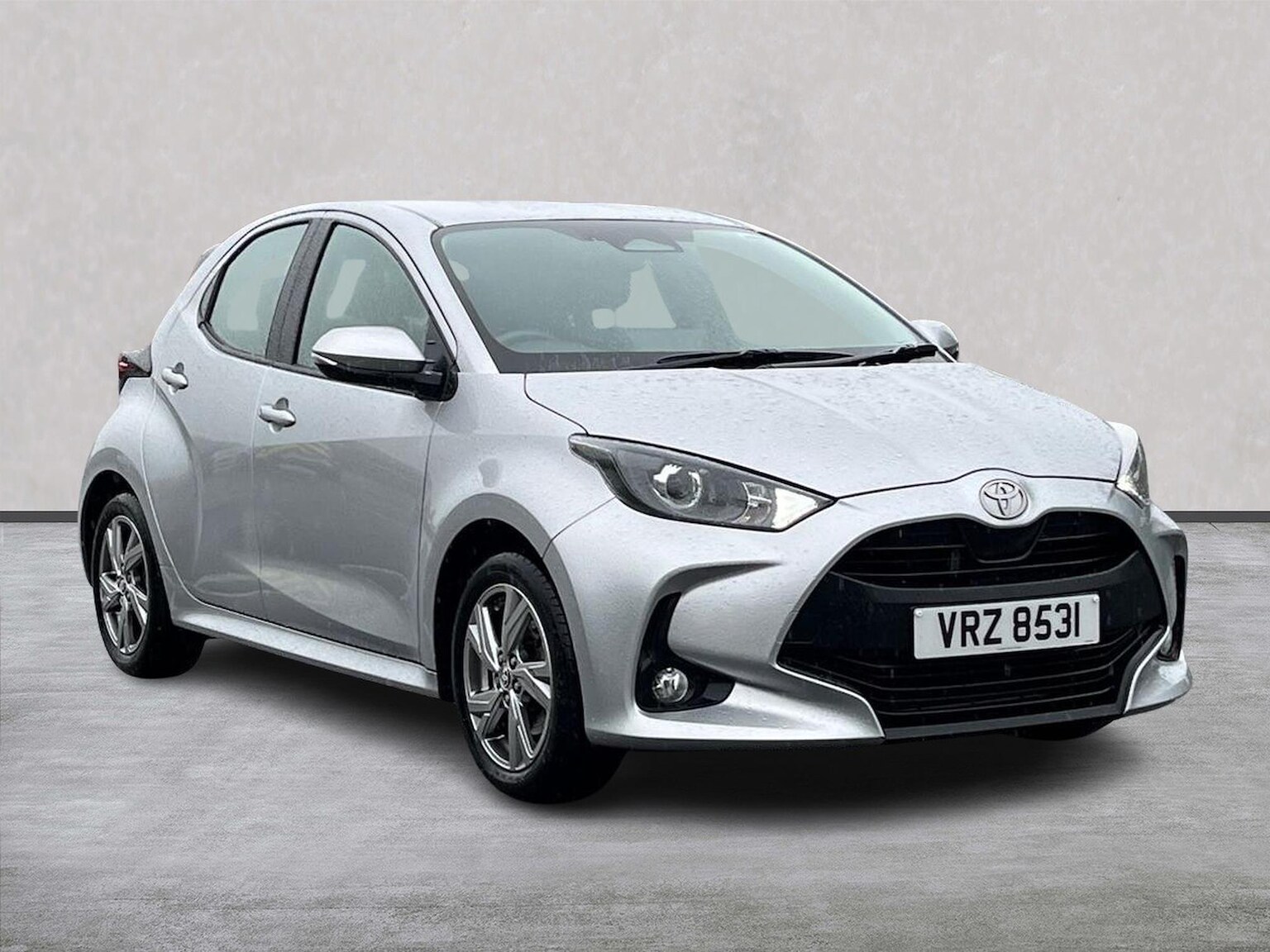 TOYOTA YARIS HATCHBACK 1.5 Vvt-H Icon Hatchback 5Dr Petrol Hybrid E-Cvt Euro 6 (S/S) (116 Ps)
