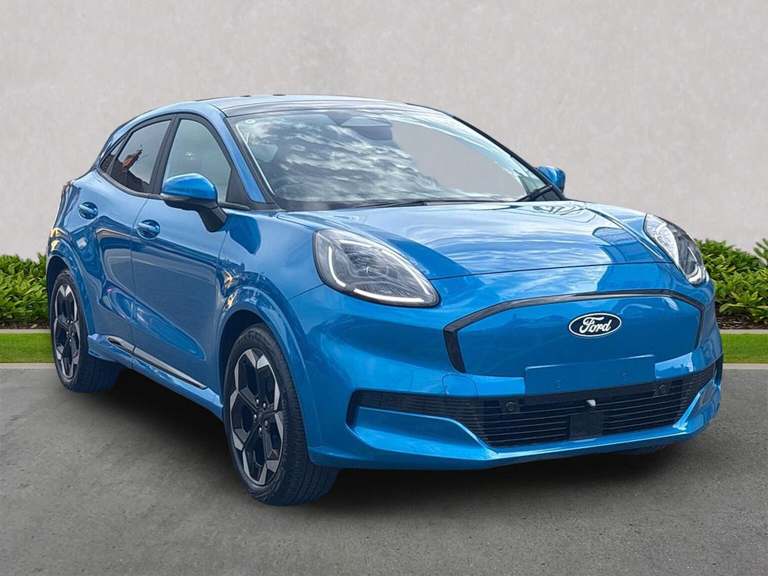 FORD PUMA GEN-E ELECTRIC HATCHBACK 124Kw Premium 47Kwh 5Dr Auto