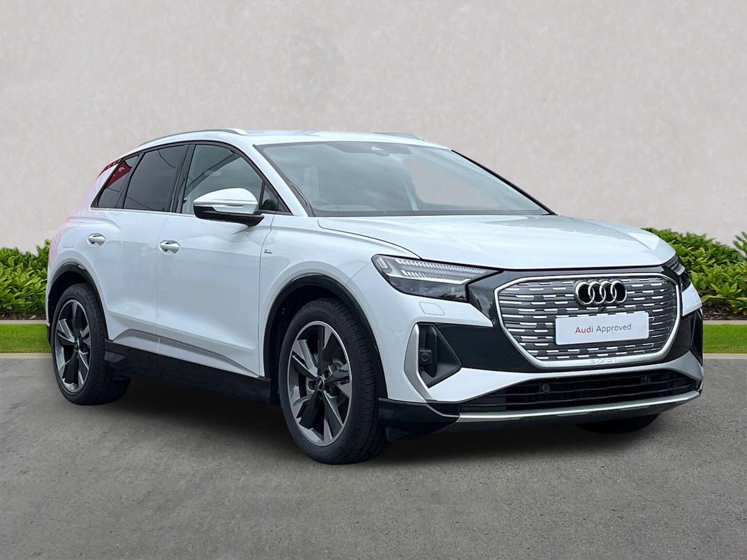 AUDI Q4 E-TRON ESTATE 210Kw 45 82Kwh S Line 5Dr Auto [Leather/Tech Pack]