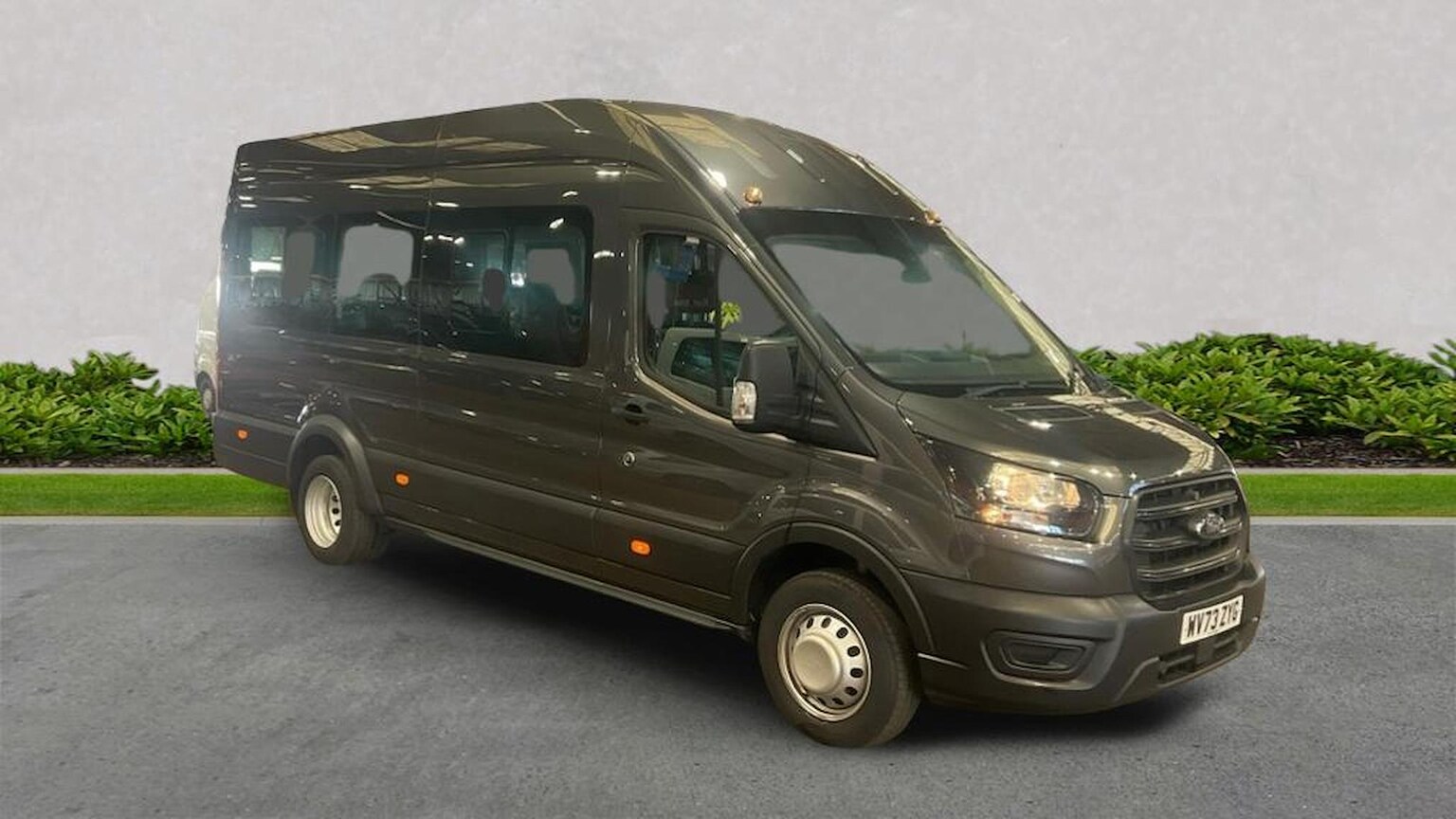 FORD TRANSIT 460 L4 MINIBUS DIESEL RWD 2.0 Ecoblue 130Ps H3 17 Seater Leader