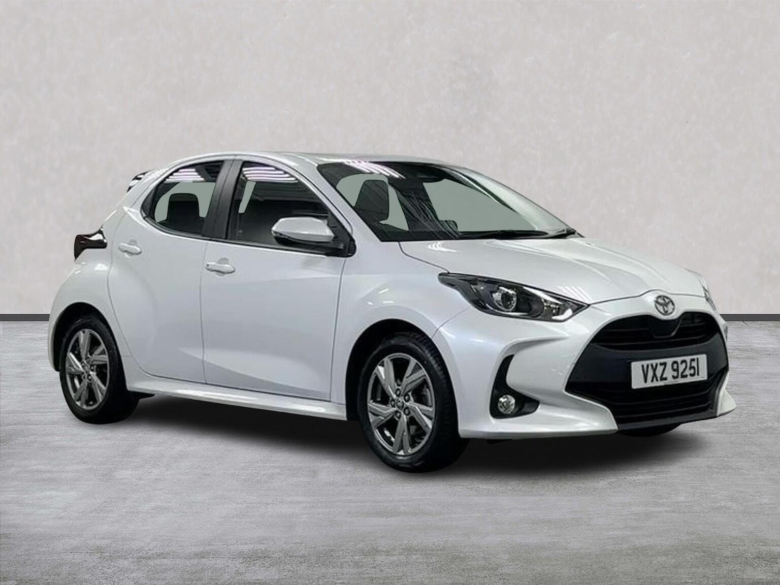 TOYOTA YARIS HATCHBACK 1.5 Vvt-H Icon Hatchback 5Dr Petrol Hybrid E-Cvt Euro 6 (S/S) (116 Ps)